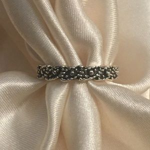 ❤️ 2 for $10 PRICE DROP 
Studded Chain Ring